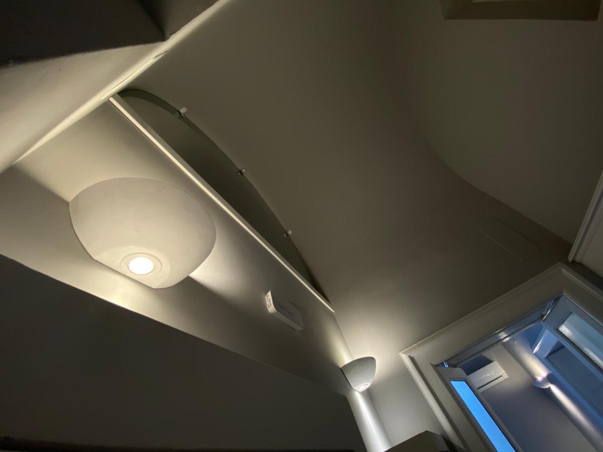 Suite 261 - Intero Appartamento Nel Centro Di Bari Exteriör bild